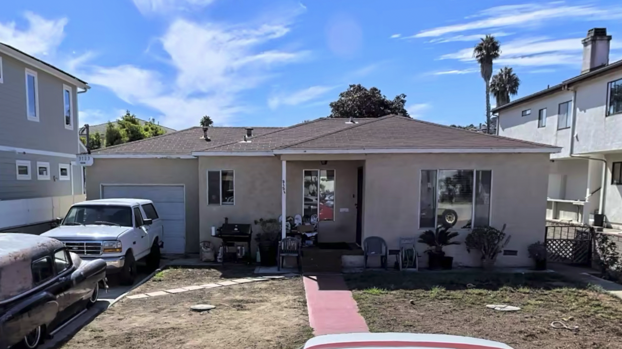 3121 Emerson before